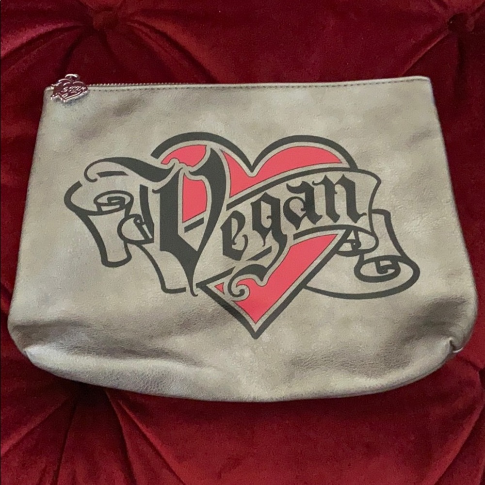♥️ KVD Vegan Makeup Bag / Clutch Metallic Chrome
